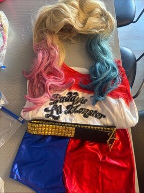 Suicide Squad Daddy's Lil Monster Red White Blue costume  and Wig